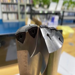 DWC Big Drill Wcmt chèn